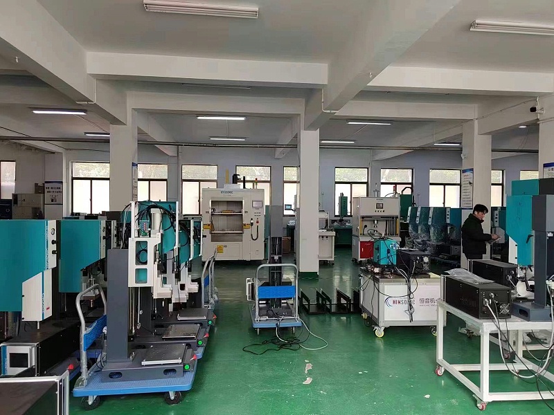 ABS塑料件超声波切割流程（恒友音达设备操作）